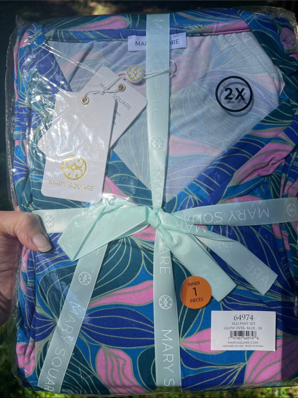 NEW MARY SQUARE Alli top and pants set in glow over blue sz 2X
